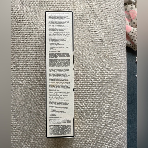 Oribe dry texturing spray - Picture 5 of 9